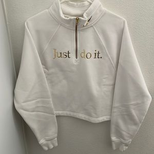 Women’s Nike sweater!